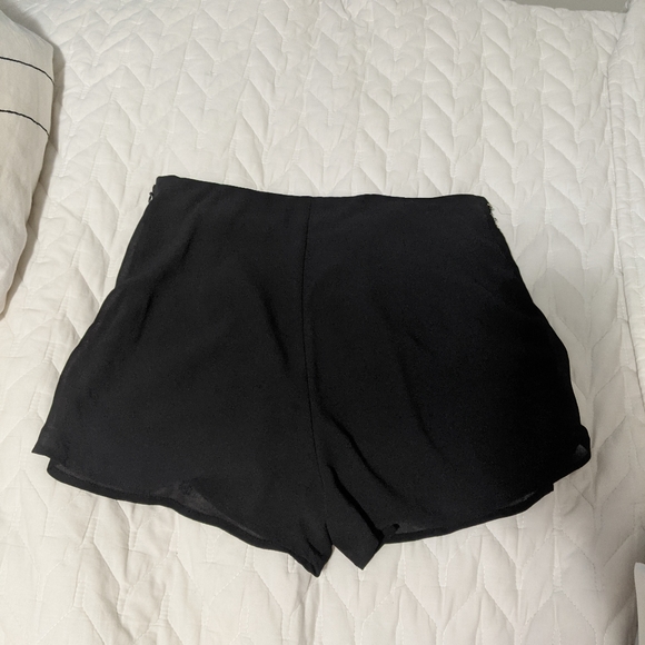 Sequence shorts - Picture 3 of 4